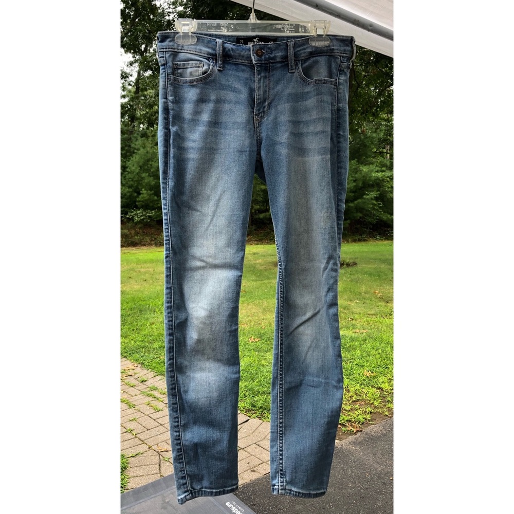 Hollister Low Rise Super Skinny Jeans 👖